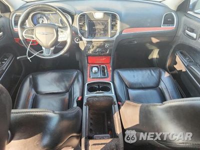Zdjęcie 8 z 12 samochodu: 2018 CHRYSLER 300 TOURING VIN:2C3CCAAG9JH249744 - miniatura