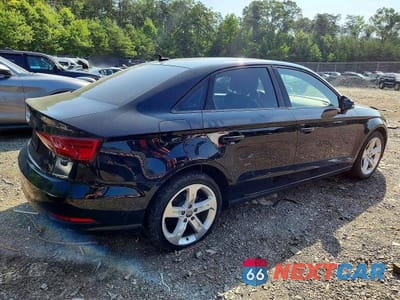 Trzecie zdjęcie samochodu z tyłu: 2018 AUDI A3 PREMIUM VIN:WAUAUGFF9J1028739 - miniatura