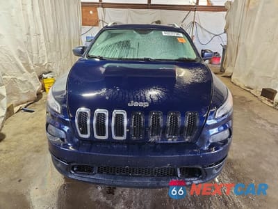Piąte zdjęcie samochodu w środku: 2014 JEEP CHEROKEE LATITUDE VIN:1C4PJMCB3EW140256 - miniatura