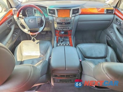 Zdjęcie 8 z 13 samochodu: 2010 LEXUS LX 570 VIN:JTJHY7AX5A4037066 - miniatura