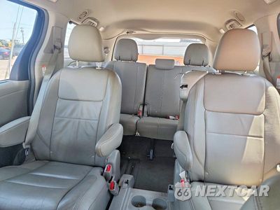 Zdjęcie 10 z 13 samochodu: 2015 TOYOTA SIENNA XLE 8-PASSENGER VIN:5TDYK3DC8FS641809 - miniatura