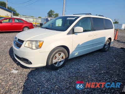 2011 DODGE GRAND CARAVAN CREW 2D4RN5DG6BR700050 - główne zdjęcie licytacji z USA - miniatura