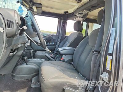 Zdjęcie 7 z 13 samochodu: 2018 JEEP WRANGLER UNLIMITED SPORT VIN:1C4BJWDG7JL901253 - miniatura