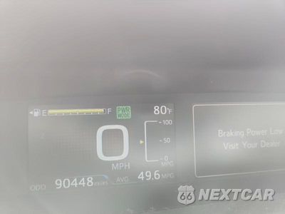 Zdjęcie 9 z 13 samochodu: 2018 TOYOTA PRIUS TWO ECO VIN:JTDKARFUXJ3060226 - miniatura