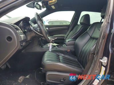 Zdjęcie 7 z 12 samochodu: 2019 CHRYSLER 300 S VIN:2C3CCABG3KH559565 - miniatura