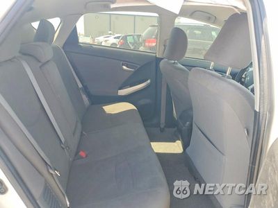 Zdjęcie 10 z 12 samochodu: 2014 TOYOTA PRIUS TWO VIN:JTDKN3DU8E1856723 - miniatura