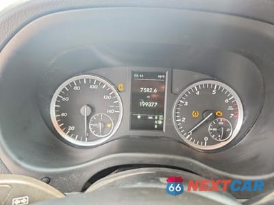 Zdjęcie 9 z 13 samochodu: 2019 MERCEDES-BENZ METRIS VIN:WD3PG2EA7K3590927 - miniatura