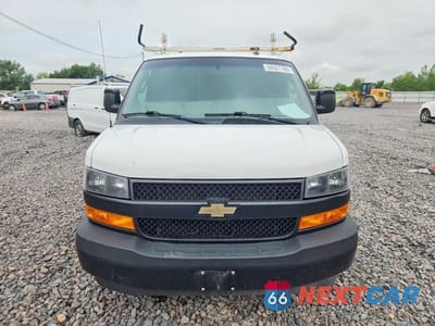 Piąte zdjęcie samochodu w środku: 2020 CHEVROLET EXPRESS G2500 VIN:1GCWGAFG3L1275831 - miniatura