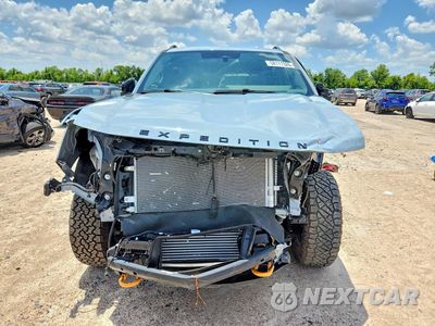 Piąte zdjęcie samochodu w środku: 2026 FORD EXPEDITION TREMOR VIN:1FMJU1RG9TEA12178 - miniatura