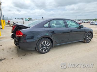 Trzecie zdjęcie samochodu z tyłu: 2014 VOLKSWAGEN PASSAT S VIN:1VWAT7A3XEC094999 - miniatura
