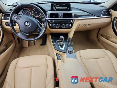 Zdjęcie 8 z 12 samochodu: 2016 BMW 320 I VIN:WBA8E1G51GNT33541 - miniatura