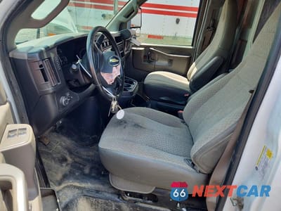 Zdjęcie 7 z 13 samochodu: 2021 CHEVROLET EXPRESS G3500 VIN:1GB0GRF79M1173959 - miniatura
