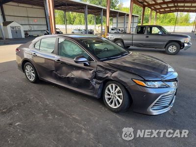 Czwarte zdjęcie samochodu z boku: 2023 TOYOTA CAMRY LE VIN:4T1C11AK8PU808384 - miniatura