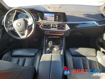 Zdjęcie 8 z 13 samochodu: 2019 BMW X5 XDRIVE40I VIN:5UXCR6C59KLK88985 - miniatura