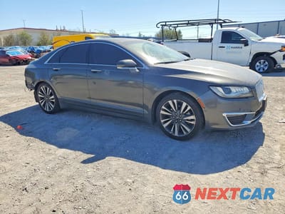 Czwarte zdjęcie samochodu z boku: 2019 LINCOLN MKZ RESERVE II VIN:3LN6L5E90KR617578 - miniatura