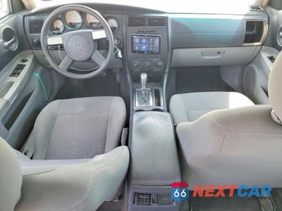 Zdjęcie 8 z 12 samochodu: 2006 DODGE CHARGER SE VIN:2B3KA43R16H380415 - miniatura
