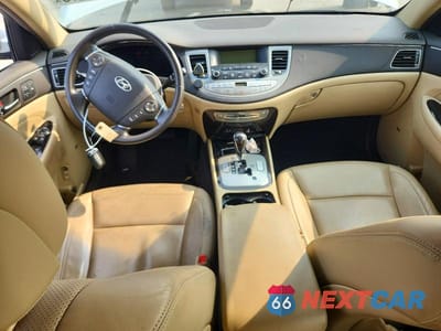 Zdjęcie 8 z 12 samochodu: 2011 HYUNDAI GENESIS 3.8L VIN:KMHGC4DE7BU114913 - miniatura