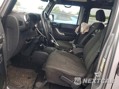 Zdjęcie 7 z 12 samochodu: 2018 JEEP WRANGLER UNLIMITED SAHARA VIN:1C4HJWEG2JL918227 - miniatura