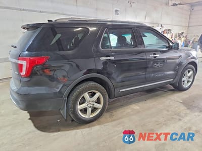 Trzecie zdjęcie samochodu z tyłu: 2016 FORD EXPLORER LIMITED VIN:1FM5K8F8XGGA05201 - miniatura