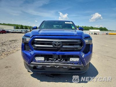 Piąte zdjęcie samochodu w środku: 2025 TOYOTA TACOMA SR5 VIN:3TMLB5JN9SM149005 - miniatura