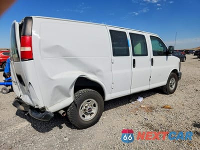 Trzecie zdjęcie samochodu z tyłu: 2015 GMC SAVANA G2500 VIN:1GTW7FCF7F1249942 - miniatura