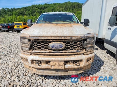 Piąte zdjęcie samochodu w środku: 2026 FORD F350 SUPER DUTY VIN:1FT8W3BN4TEC25122 - miniatura