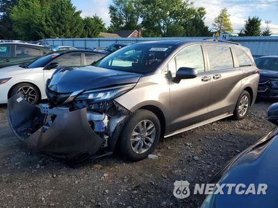 2022 TOYOTA SIENNA LE 5TDKSKFC8NS042386 - główne zdjęcie licytacji z USA - miniatura