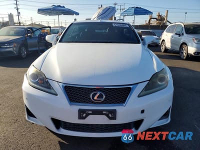 Piąte zdjęcie samochodu w środku: 2014 LEXUS IS 250 VIN:JTHFF2C24E2530287 - miniatura