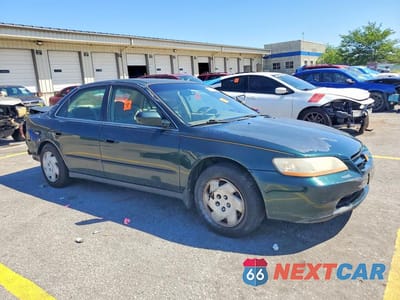 Czwarte zdjęcie samochodu z boku: 2000 HONDA ACCORD LX VIN:1HGCG1644YA046401 - miniatura