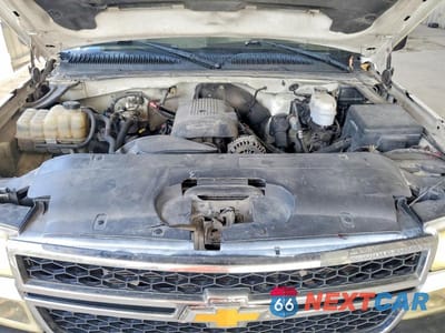Zdjęcie 11 z 12 samochodu: 2006 CHEVROLET SILVERADO C2500 HEAVY DUTY VIN:1GCHC29U46E285812 - miniatura
