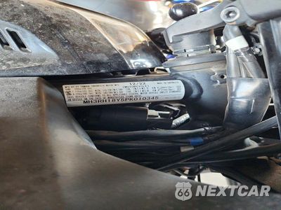 Zdjęcie 9 z 9 samochodu: 2023 YAMAHA YZFR3 A VIN:MH3RH18Y5PK010345 - miniatura