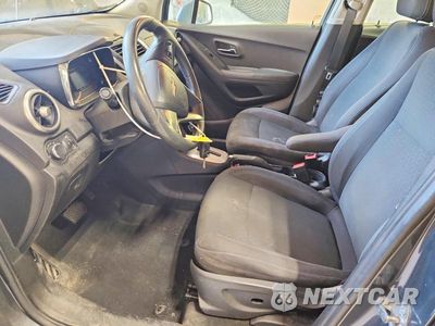 Zdjęcie 7 z 13 samochodu: 2016 CHEVROLET TRAX LS VIN:3GNCJKSB1GL115702 - miniatura
