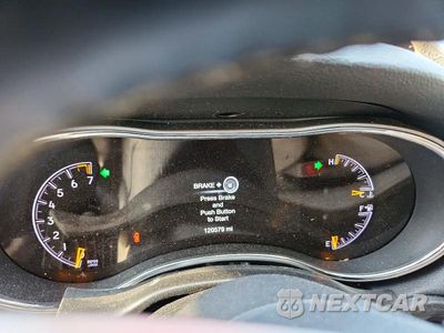 Zdjęcie 9 z 13 samochodu: 2020 JEEP GRAND CHEROKEE LAREDO VIN:1C4RJFAG0LC443982 - miniatura