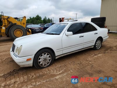 1999 MERCEDES-BENZ E 320 WDBJF65H3XA824307 - główne zdjęcie licytacji z USA - miniatura