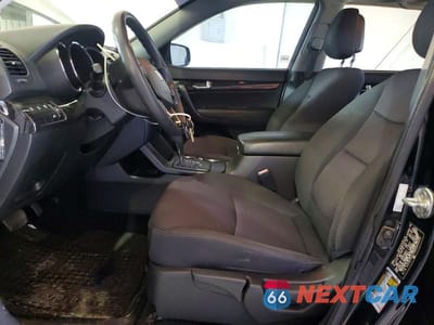 Zdjęcie 7 z 13 samochodu: 2011 KIA SORENTO LX VIN:5XYKT3A13BG083686 - miniatura