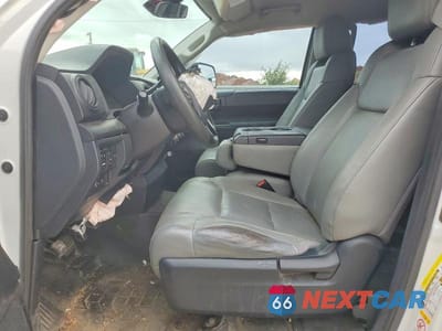 Zdjęcie 7 z 13 samochodu: 2018 TOYOTA TUNDRA SR VIN:5TFRM5F13JX131280 - miniatura
