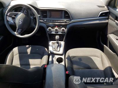 Zdjęcie 8 z 12 samochodu: 2019 HYUNDAI ELANTRA SE VIN:KMHD74LF7KU777206 - miniatura