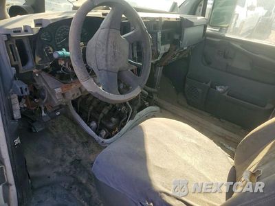Zdjęcie 8 z 13 samochodu: 2007 GMC SAVANA BOX TRUCK VIN:1GDGG31V071903450 - miniatura