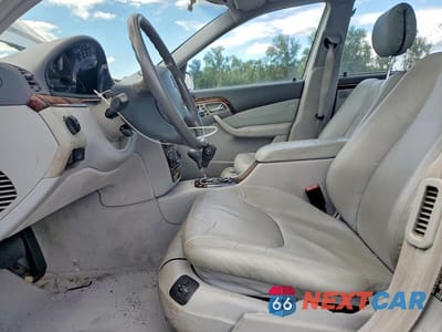 Zdjęcie 7 z 12 samochodu: 2001 MERCEDES-BENZ S 500 VIN:WDBNG75J51A195535 - miniatura