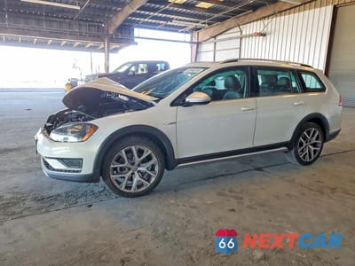 2017 VOLKSWAGEN GOLF ALLTRACK S 3VWH17AUXHM522280 - główne zdjęcie licytacji z USA - miniatura