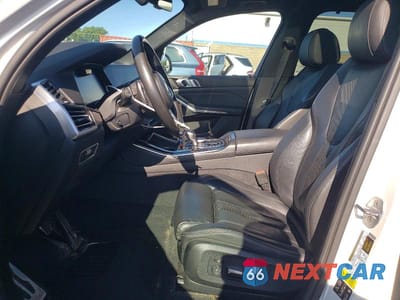 Zdjęcie 7 z 13 samochodu: 2019 BMW X5 XDRIVE40I VIN:5UXCR6C59KLL14730 - miniatura