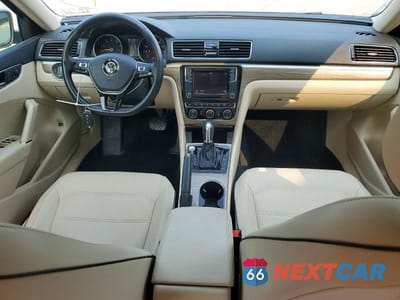 Zdjęcie 8 z 12 samochodu: 2018 VOLKSWAGEN PASSAT SE VIN:1VWBA7A30JC020561 - miniatura