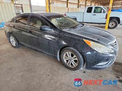 Czwarte zdjęcie samochodu z boku: 2013 HYUNDAI SONATA GLS VIN:5NPEB4AC6DH520776 - miniatura