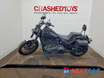 Trzecie zdjęcie samochodu z tyłu: 2020 HARLEY-DAVIDSON FXLRS VIN:1HD1YWK14LB064202 - miniatura
