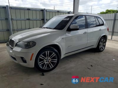 2013 BMW X5 XDRIVE50I 5UXZV8C57DL426589 - główne zdjęcie licytacji z USA - miniatura