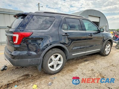 Trzecie zdjęcie samochodu z tyłu: 2016 FORD EXPLORER XLT VIN:1FM5K8D8XGGB15992 - miniatura