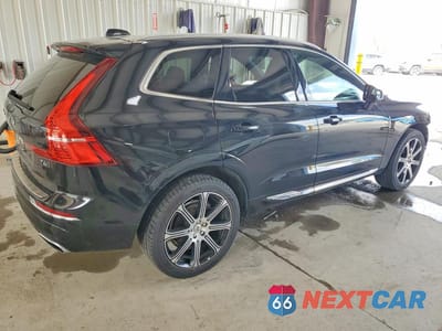 Trzecie zdjęcie samochodu z tyłu: 2021 VOLVO XC60 T6 INSCRIPTION VIN:YV4A22RL2M1710134 - miniatura