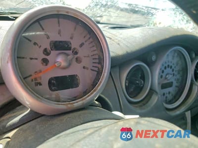 Zdjęcie 9 z 13 samochodu: 2004 MINI COOPER S VIN:WMWRE33424TD76468 - miniatura