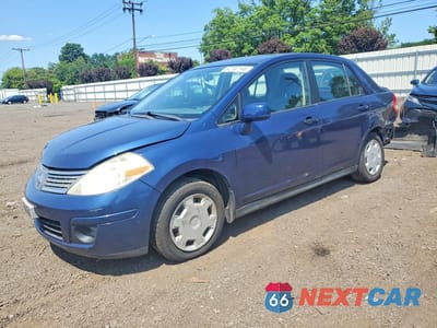 2009 NISSAN VERSA 1.8 S 3N1BC11E69L446236 - główne zdjęcie licytacji z USA - miniatura
