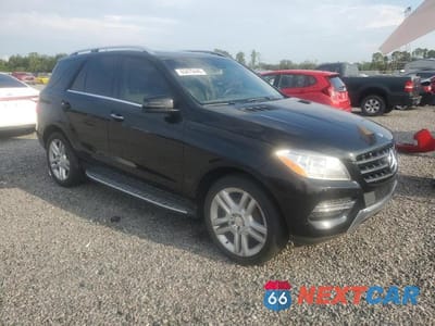 Czwarte zdjęcie samochodu z boku: 2014 MERCEDES-BENZ ML 350 VIN:4JGDA5JB8EA341199 - miniatura